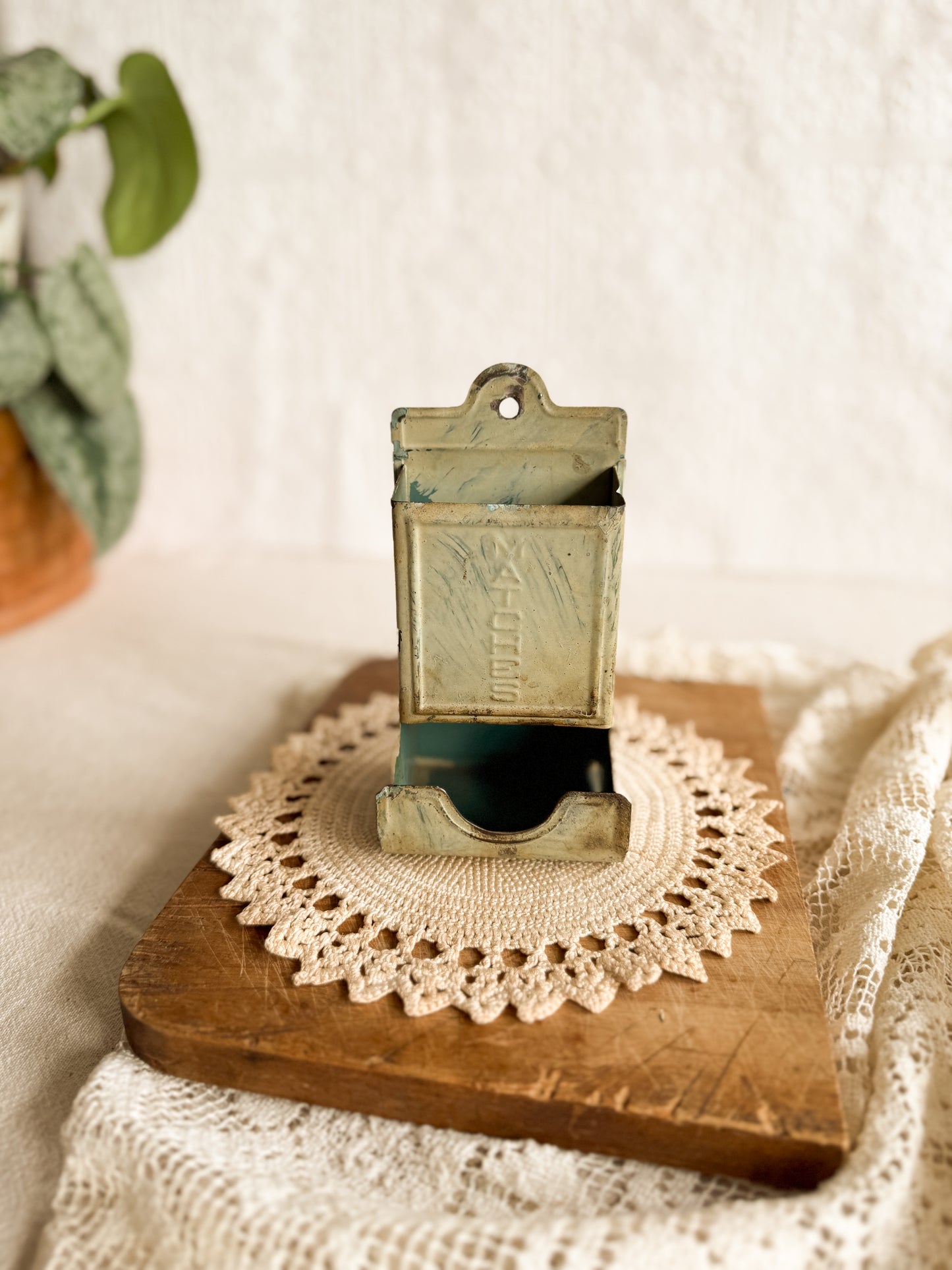 Chippy Green Match Holder