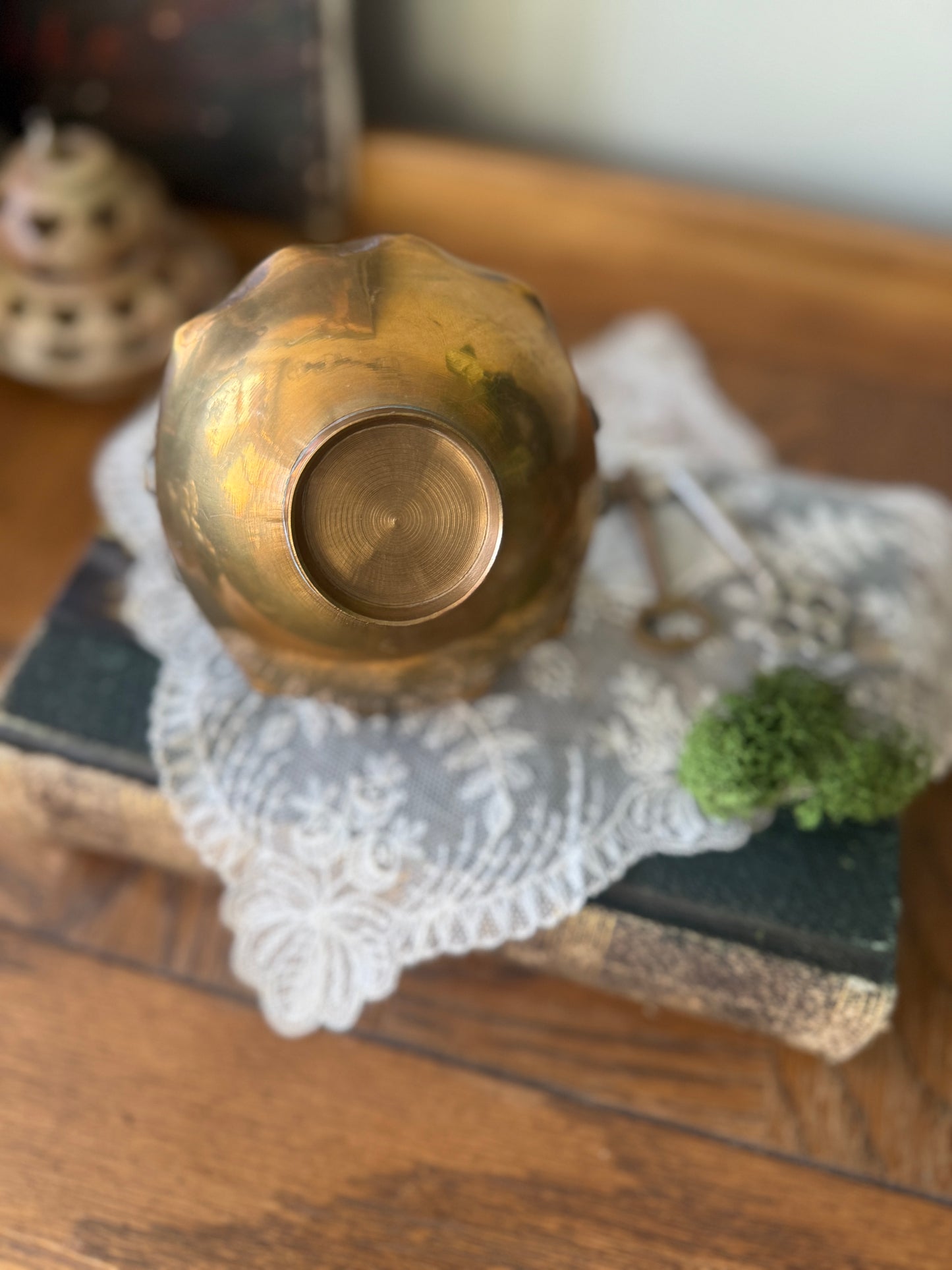 Small brass bowl with rope like handle