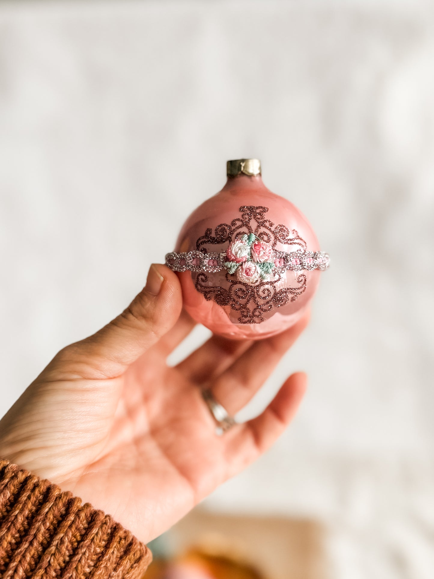 5 Pink and White Ornaments