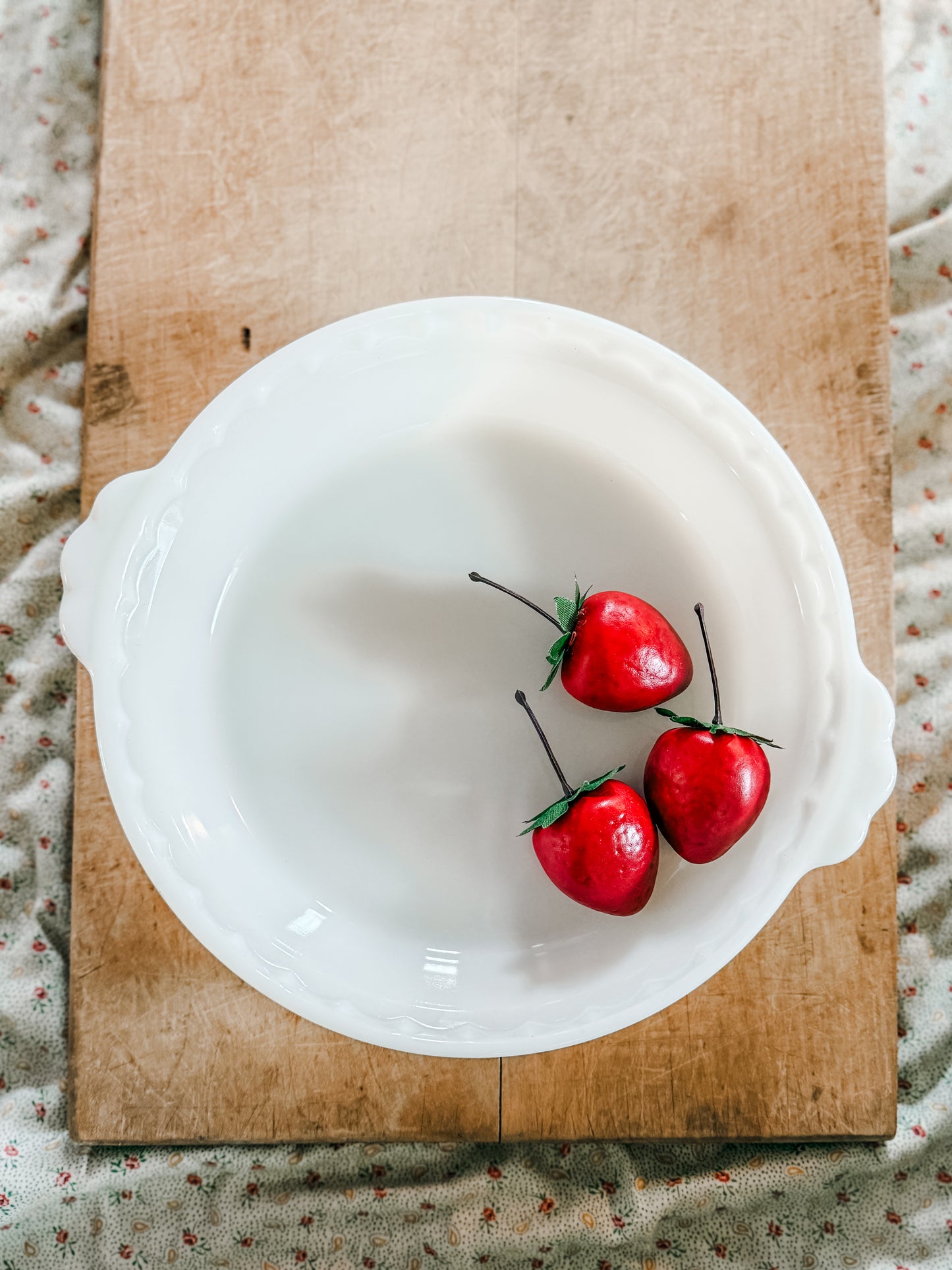 Pyrex Milkglass Pie Plate
