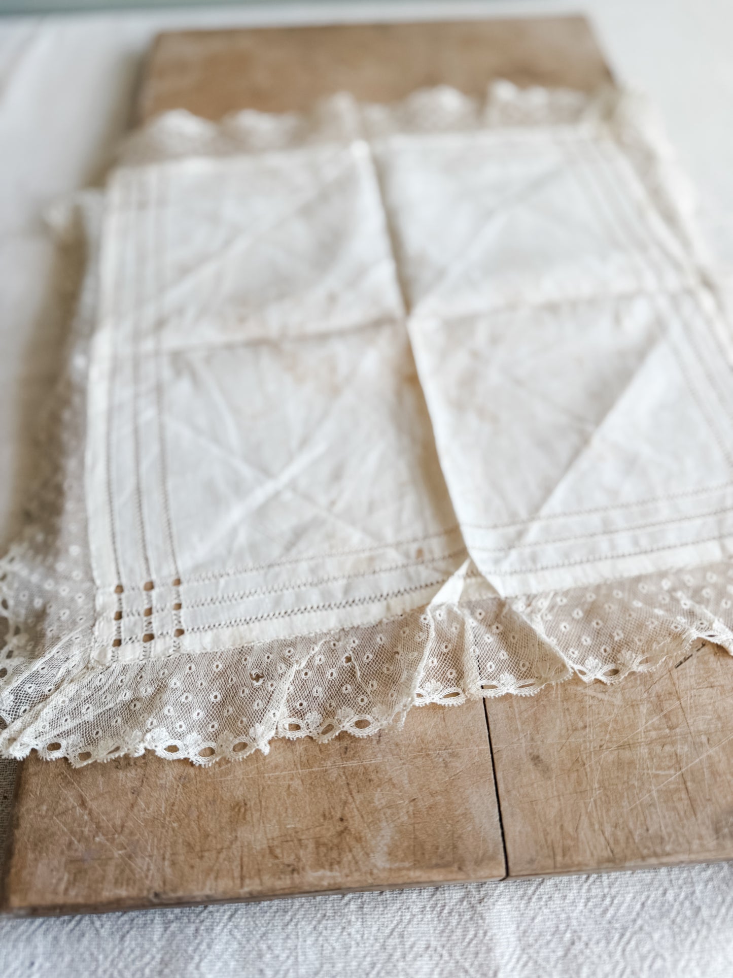 Vintage/Antique Lace and Linen Handkerchief
