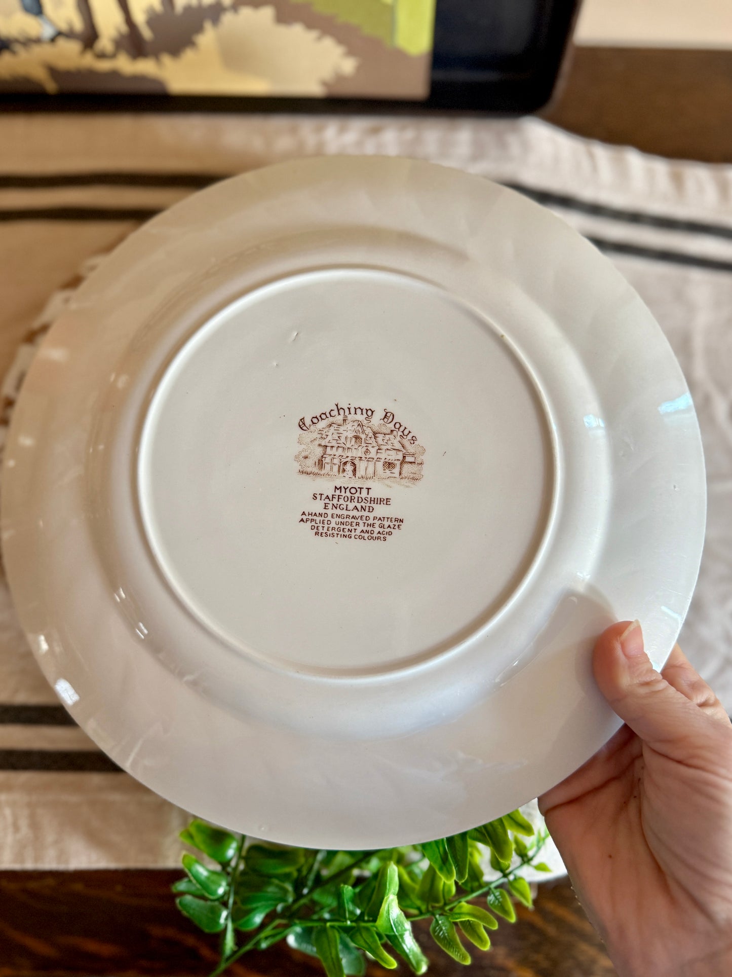 Alfred Meakin Staffordshire "Coaching Days" brown transferware plate
