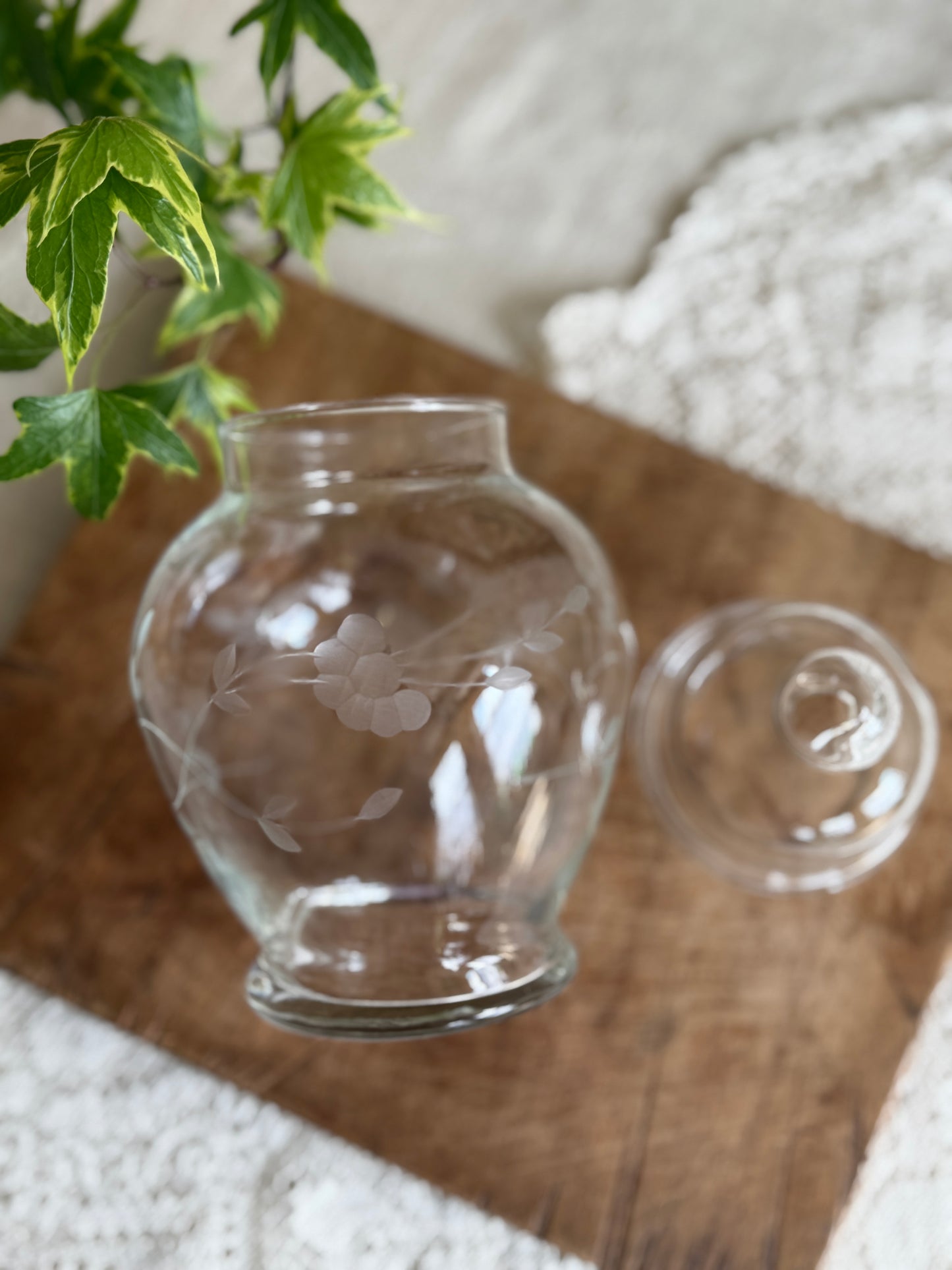 Princess House etched floral vintage apothecary jar