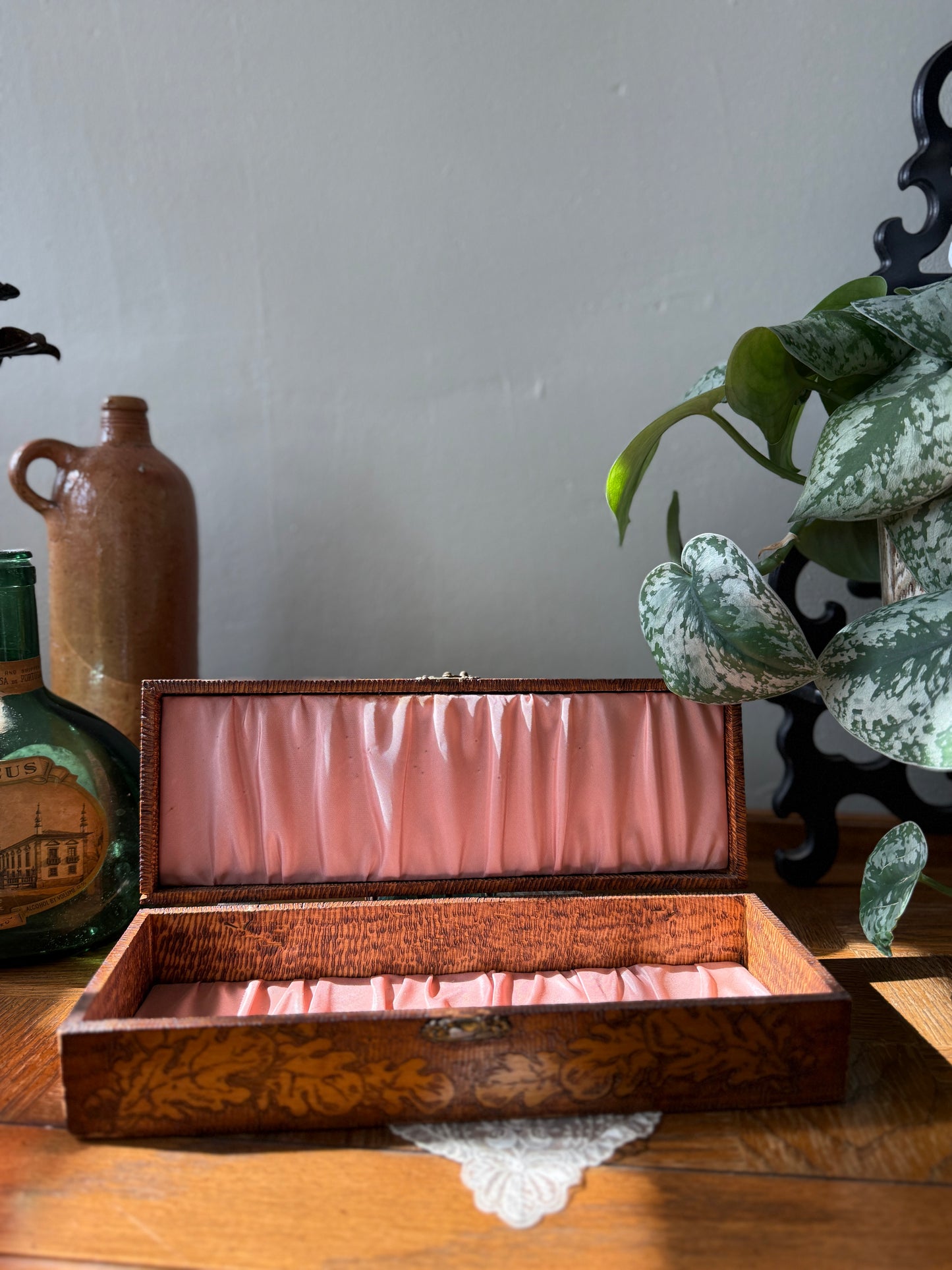 Oak Leaf Pyrography Box