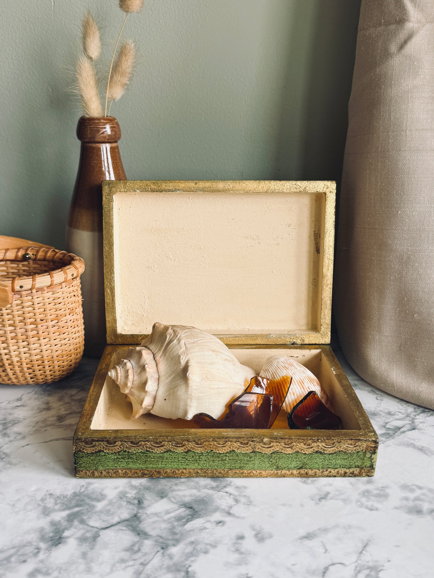 Florentine box with sailboat