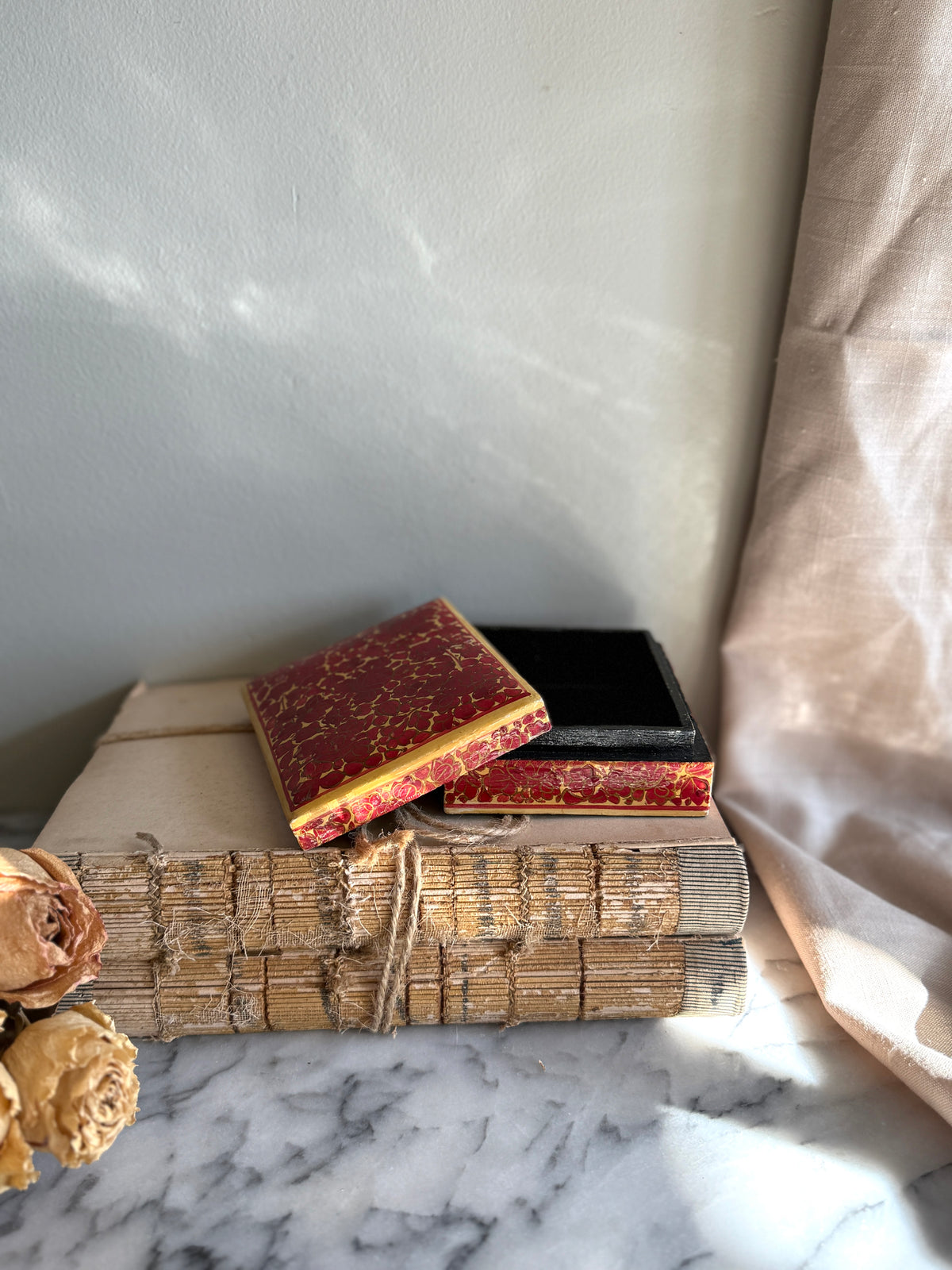 Red floral kashmir box