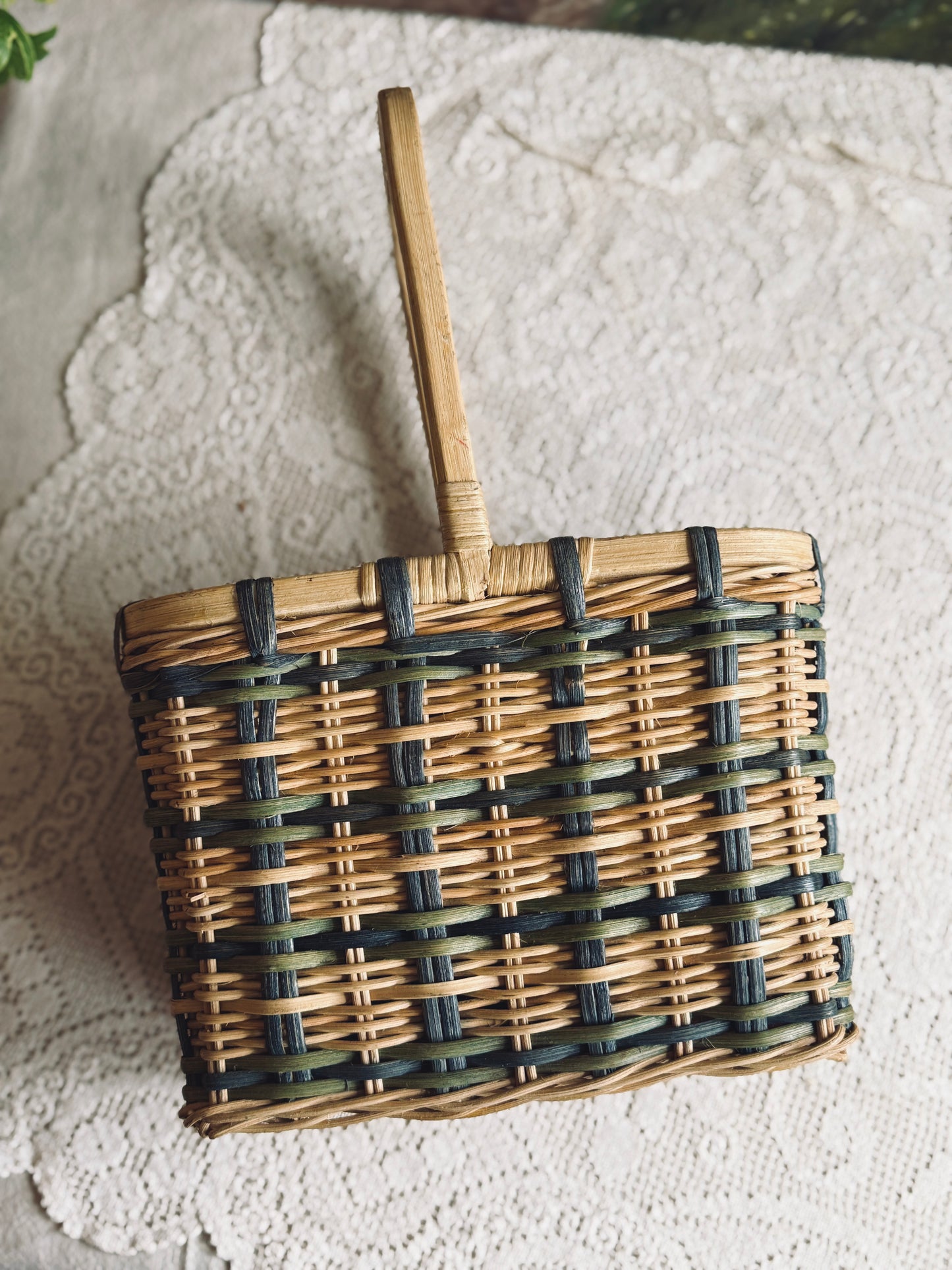 Large Vintage Wicker Wine Basket