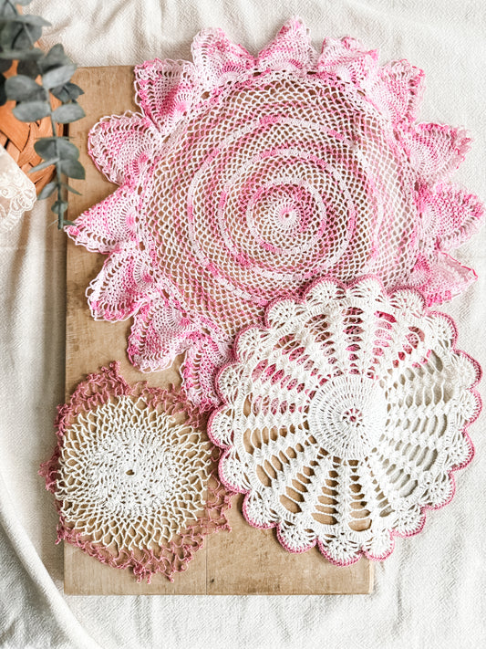 Set of 3 Pink and White doilies