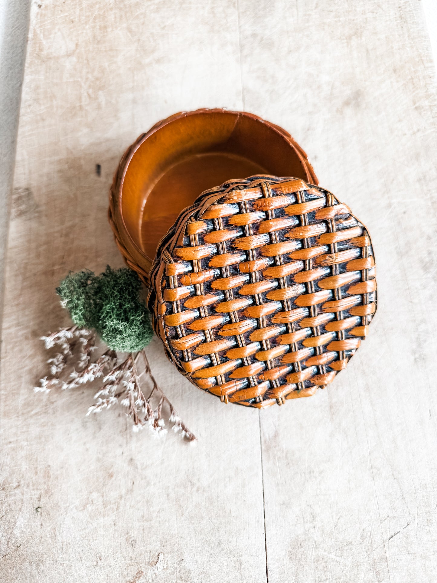 Round Lidded Rattan and Wood Box