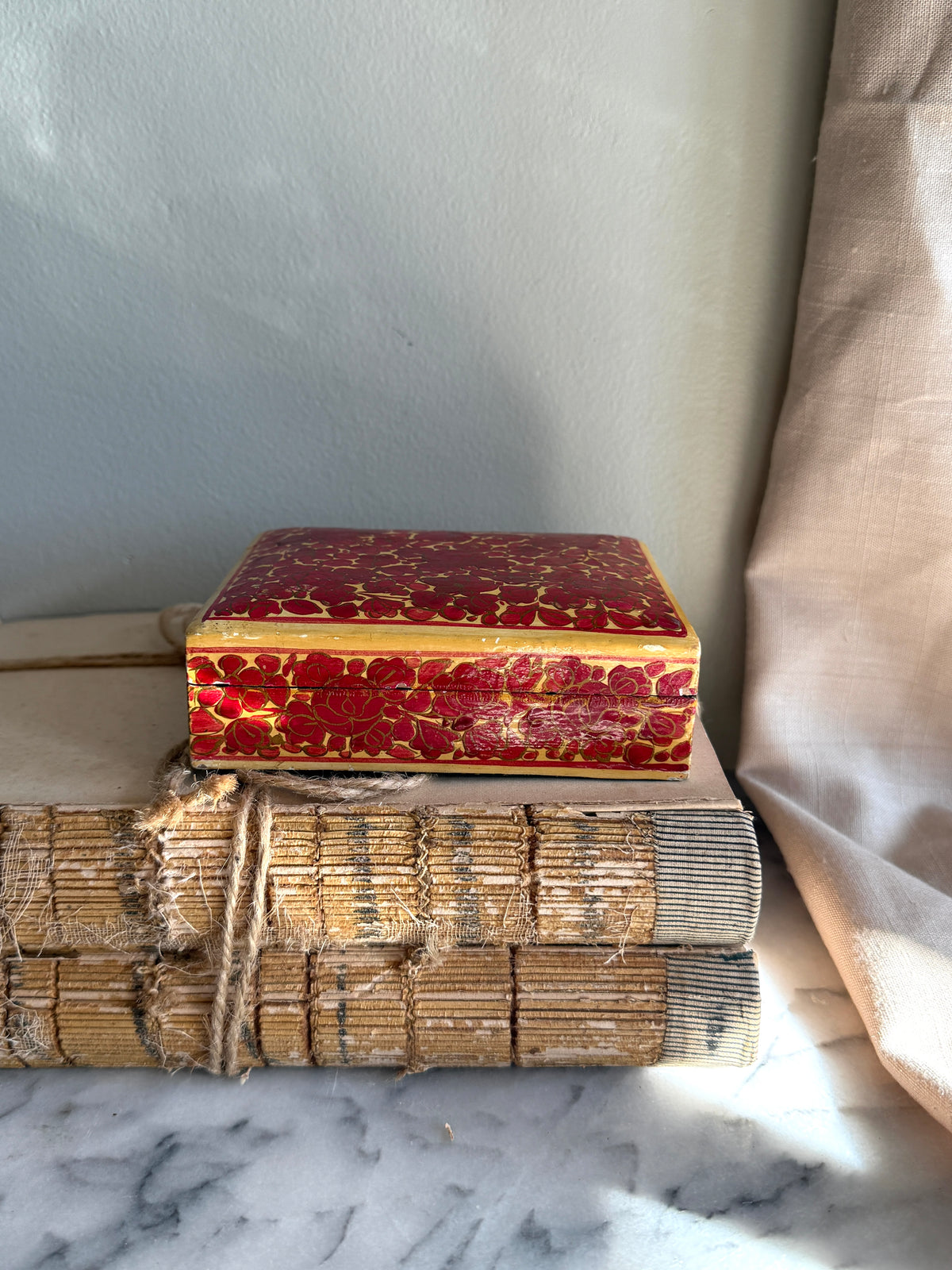 Red floral kashmir box