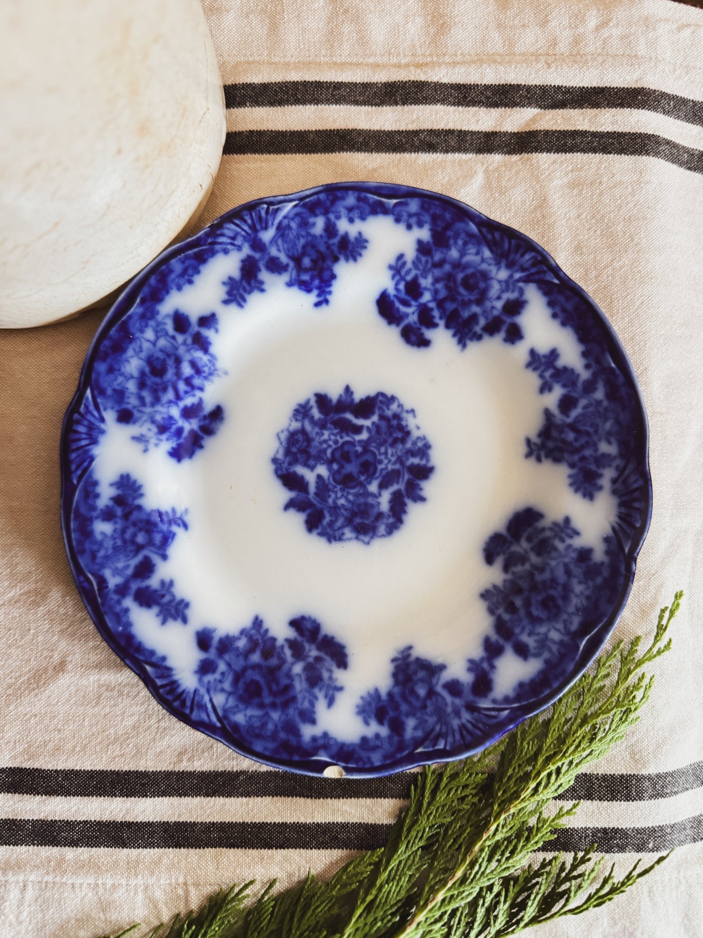 Antique Flow Blue luncheon sized plate