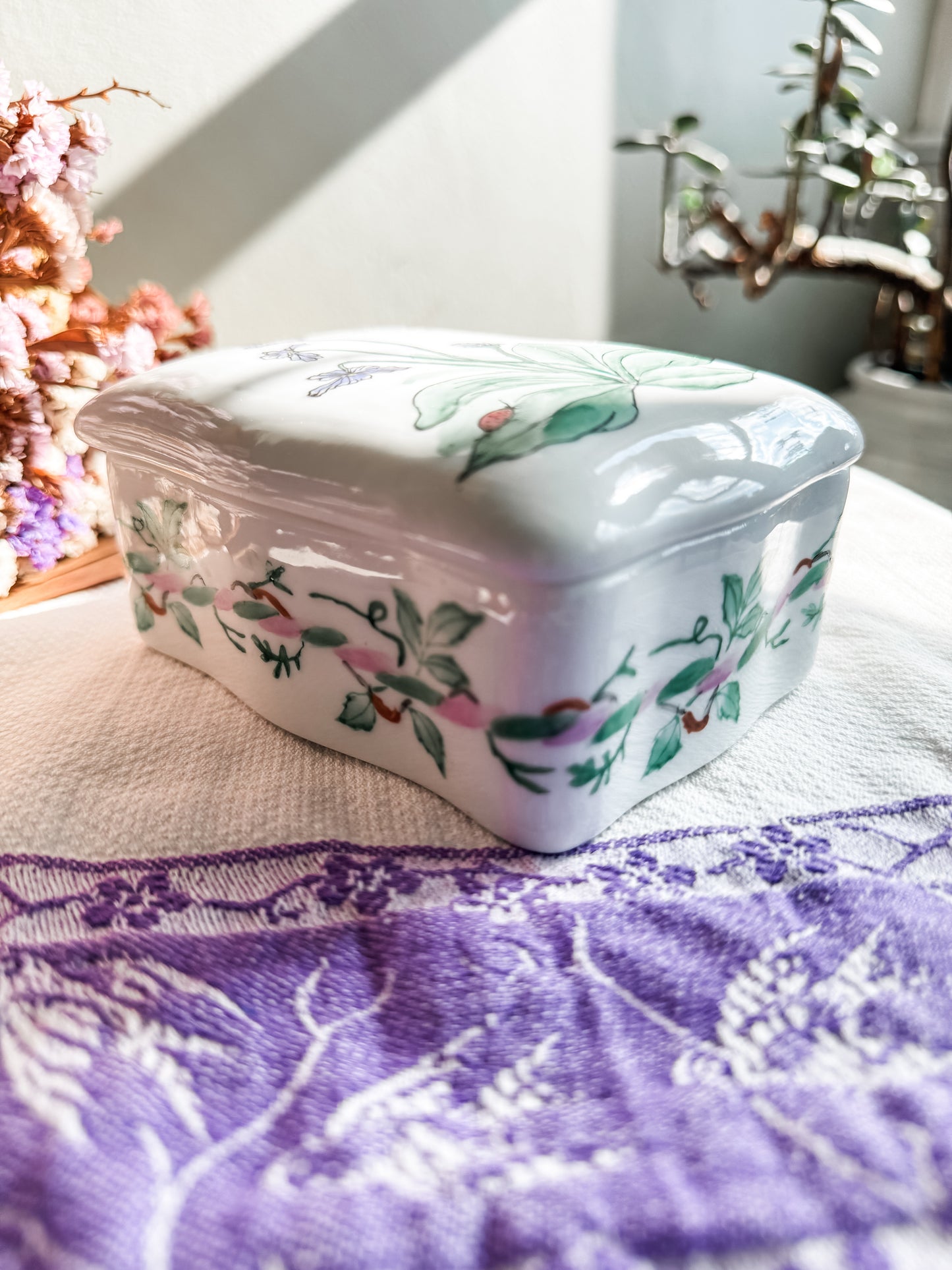 Porcelain Flower Trinket Box