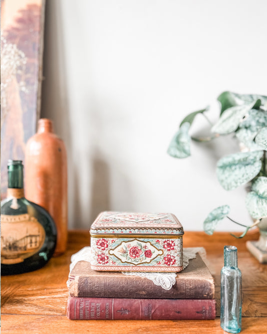 Small floral tin