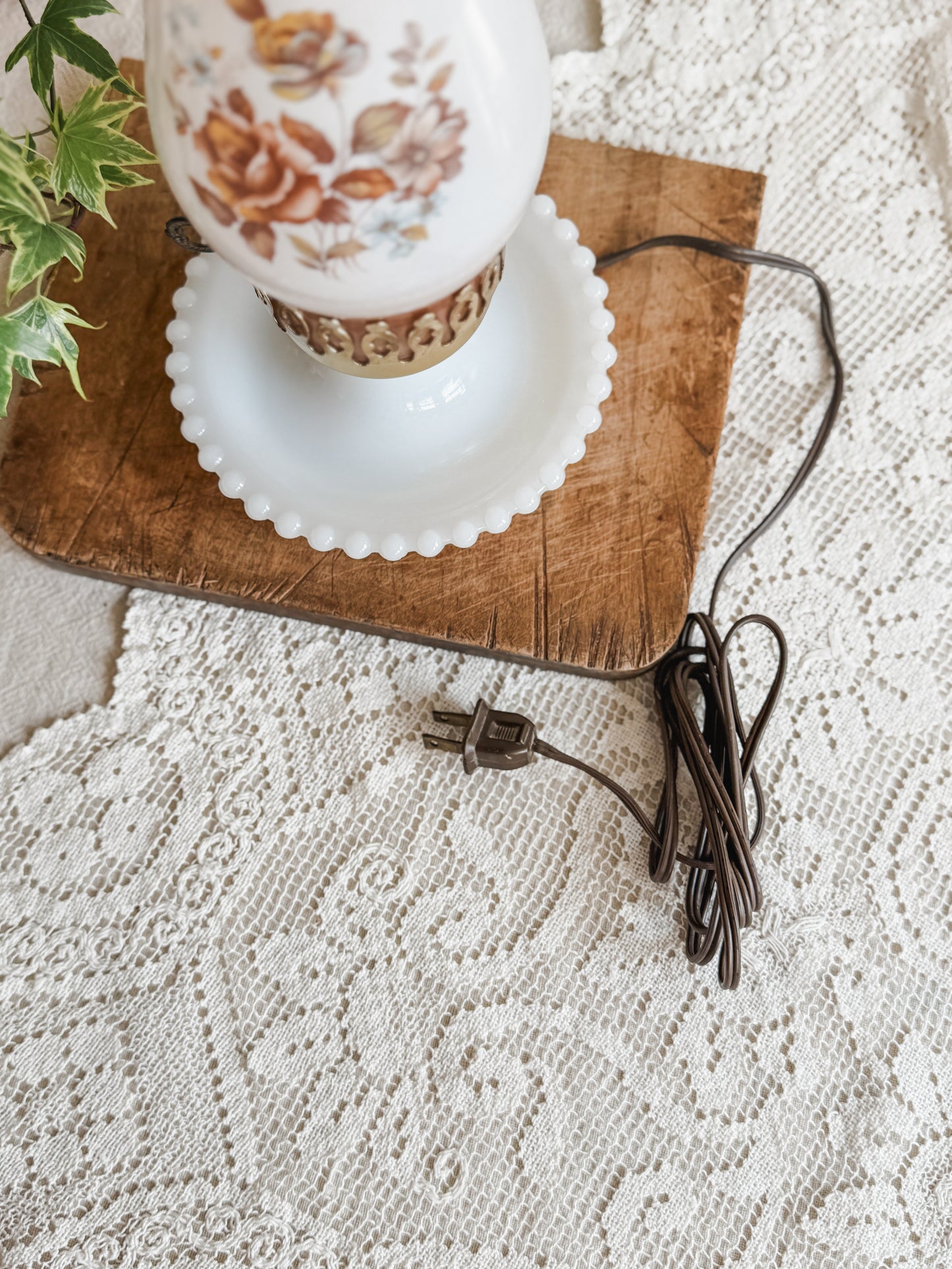 Vintage Milkglass Lamp