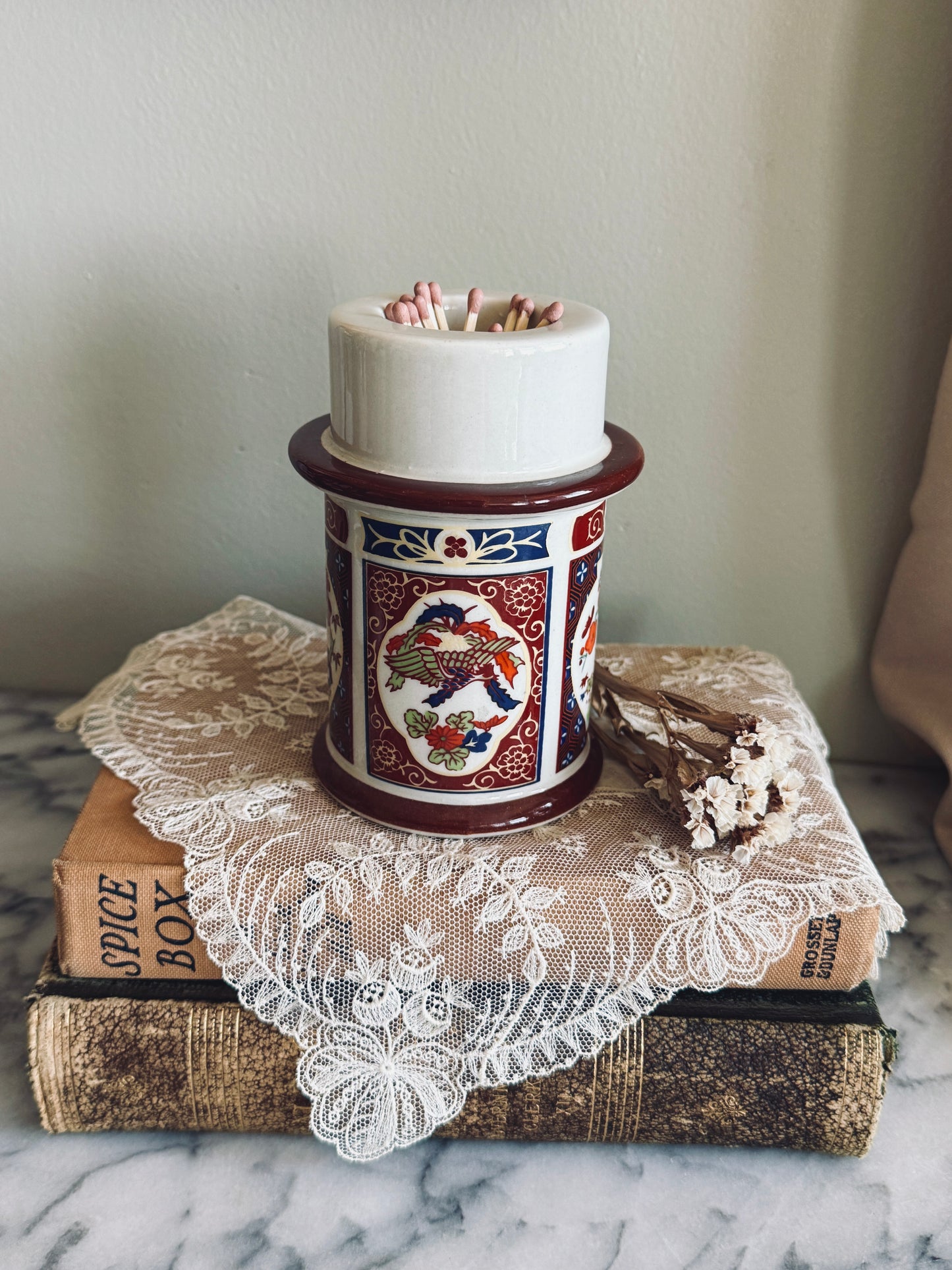 Japanese Imari-style candle holder