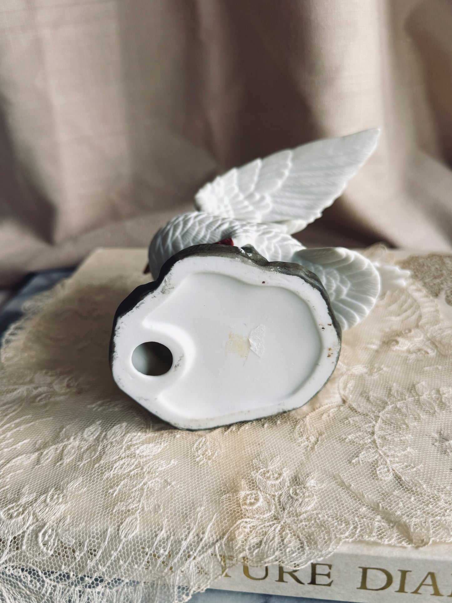 Dove figurine