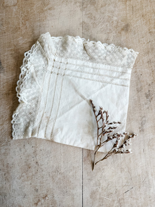 Vintage Lace and Linen Handkerchief