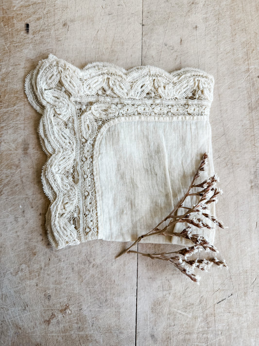 Vintage/Antique Lace and Linen Handkerchief