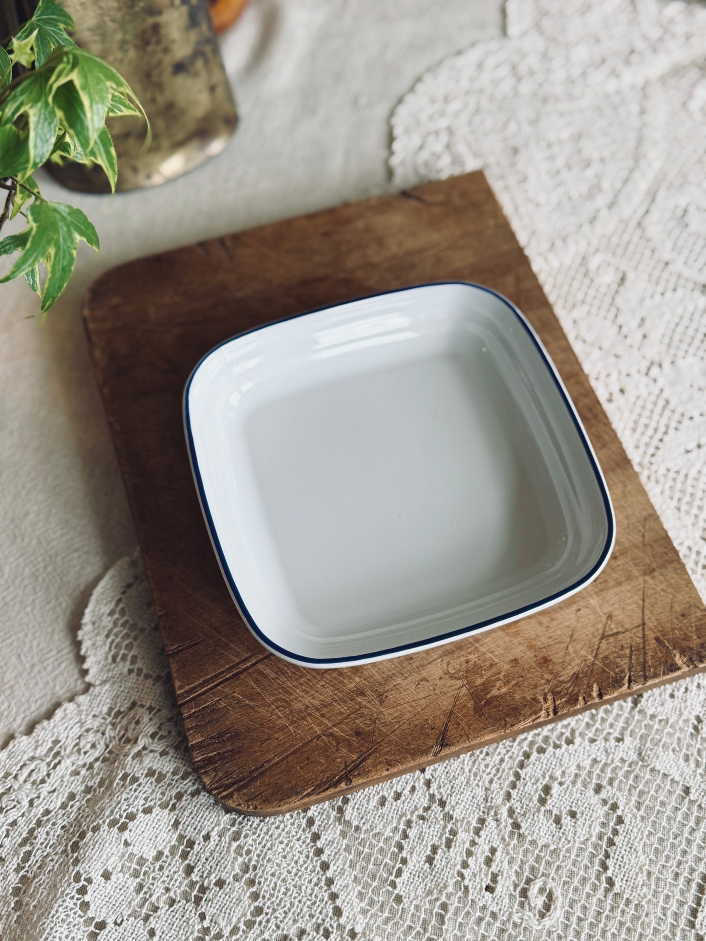 American Airlines Square Serving Dish