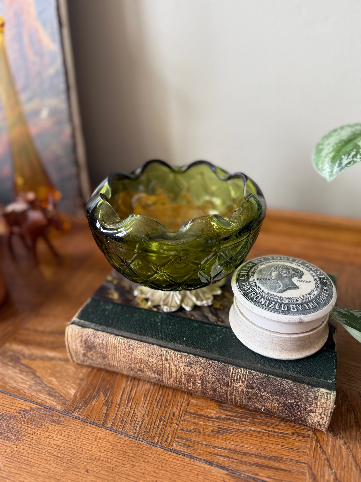 Indiana Glass Co. Green bowl with Pineapple Pedestal