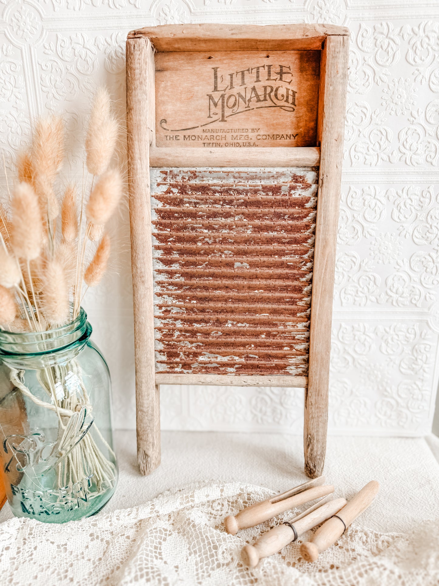Vintage "Little Monarch" Washboard