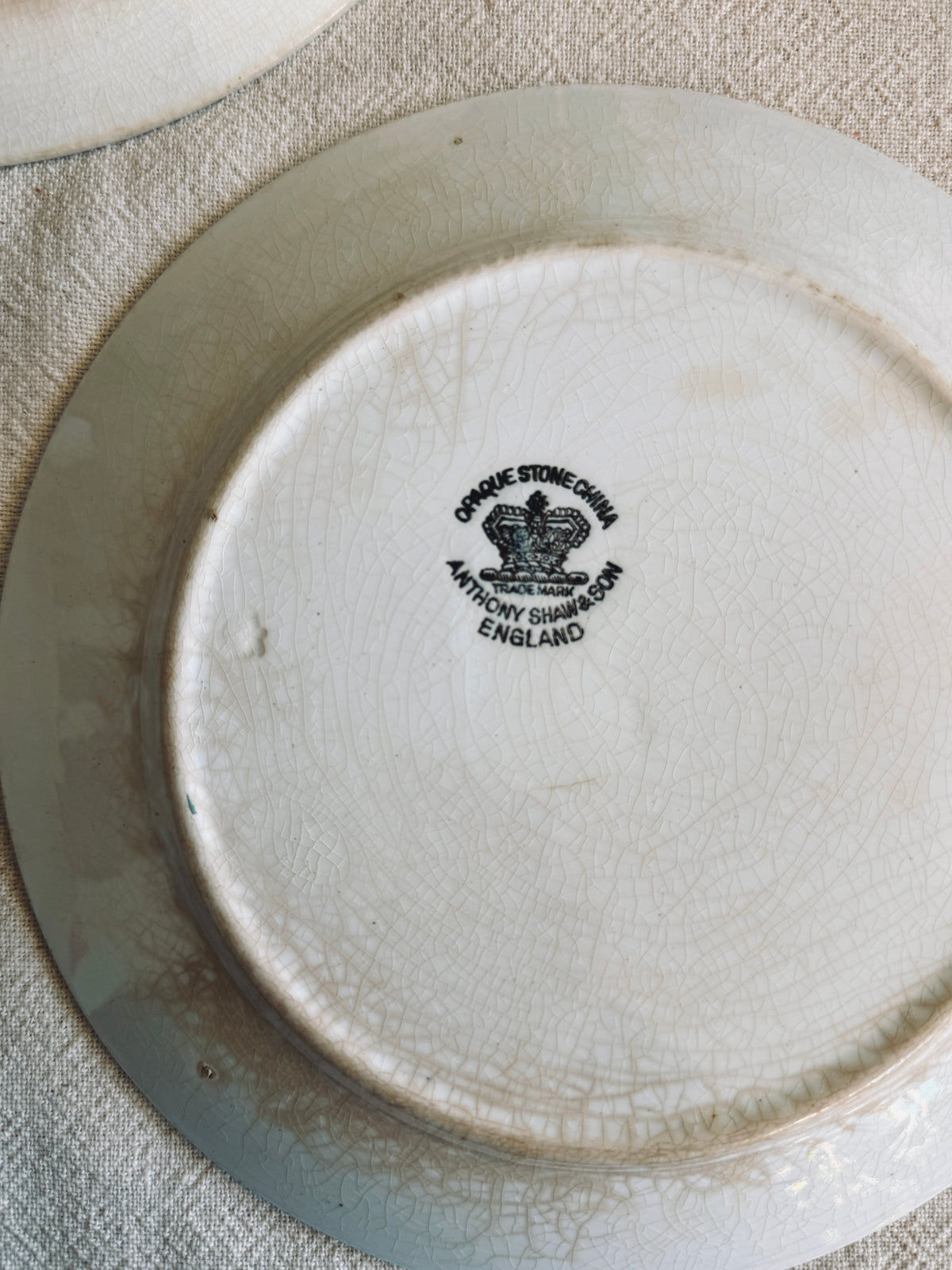 Set of 4 ironstone tea leaf plates