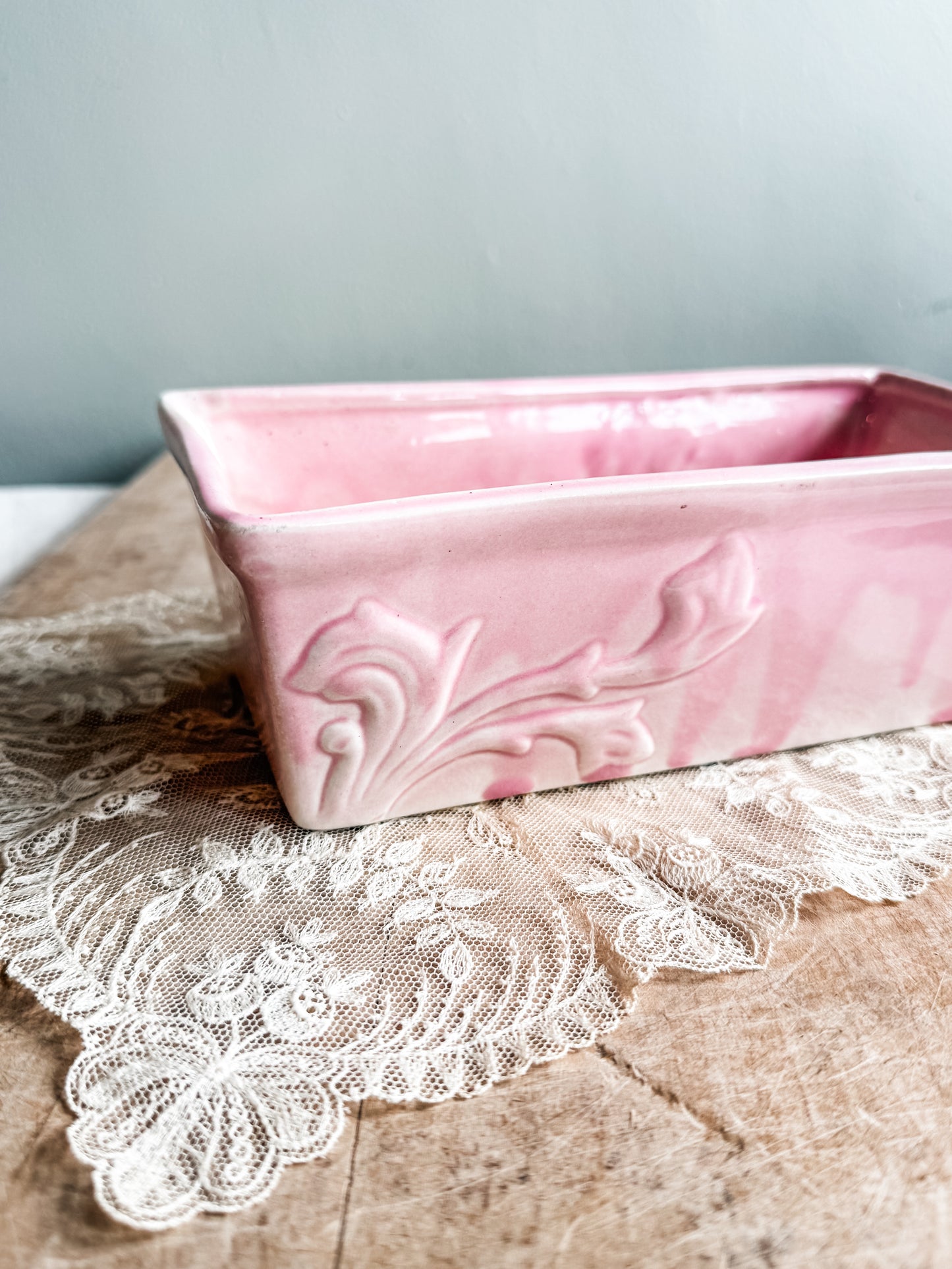 Vintage rectangular pink planter