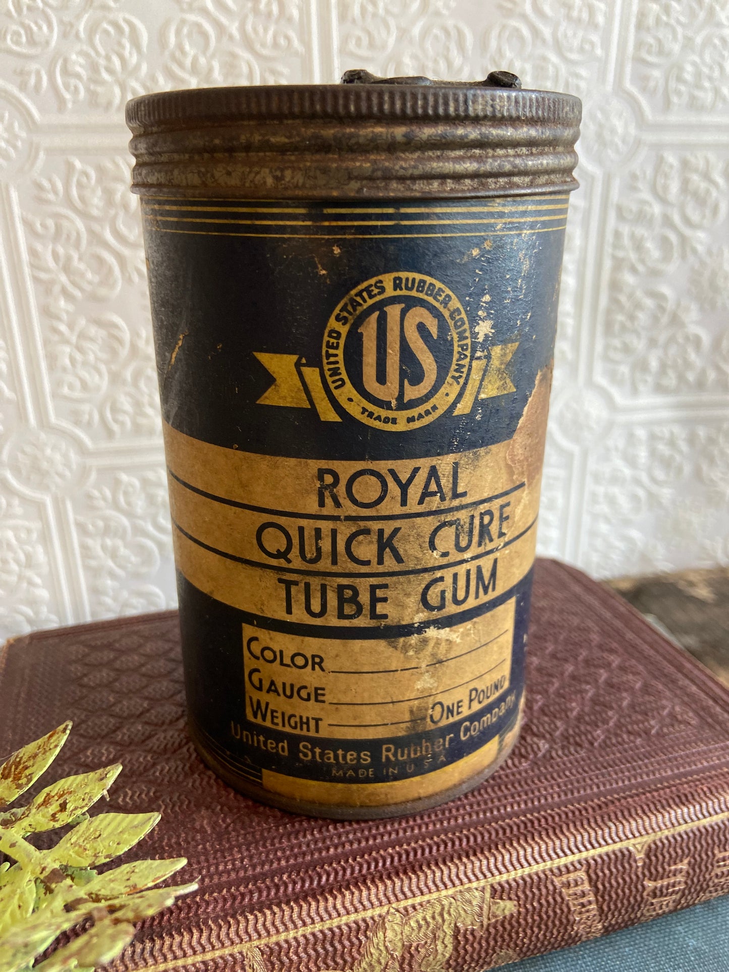 Tube Gum Can