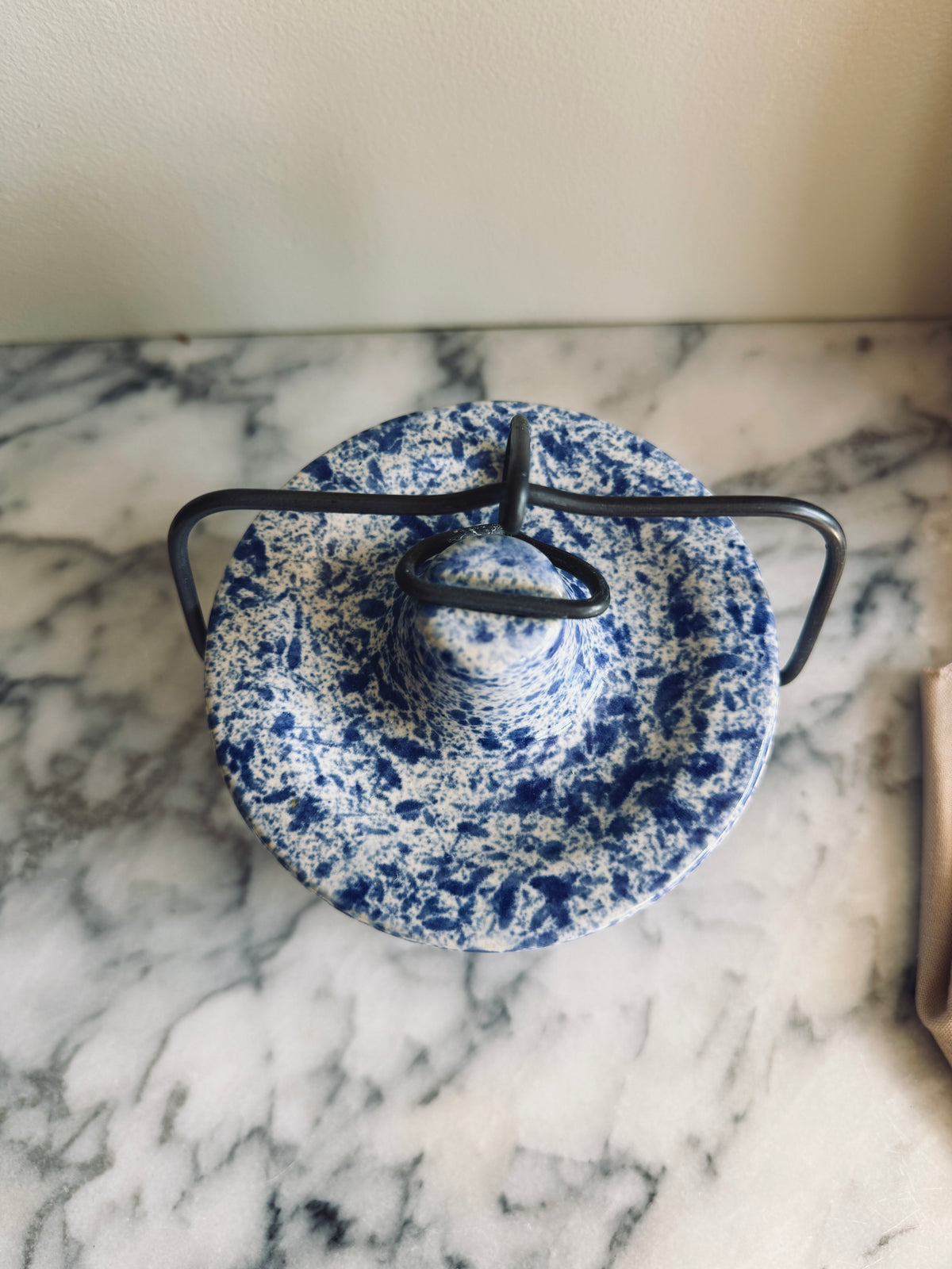 Blue sponge or spatterware cheese crock