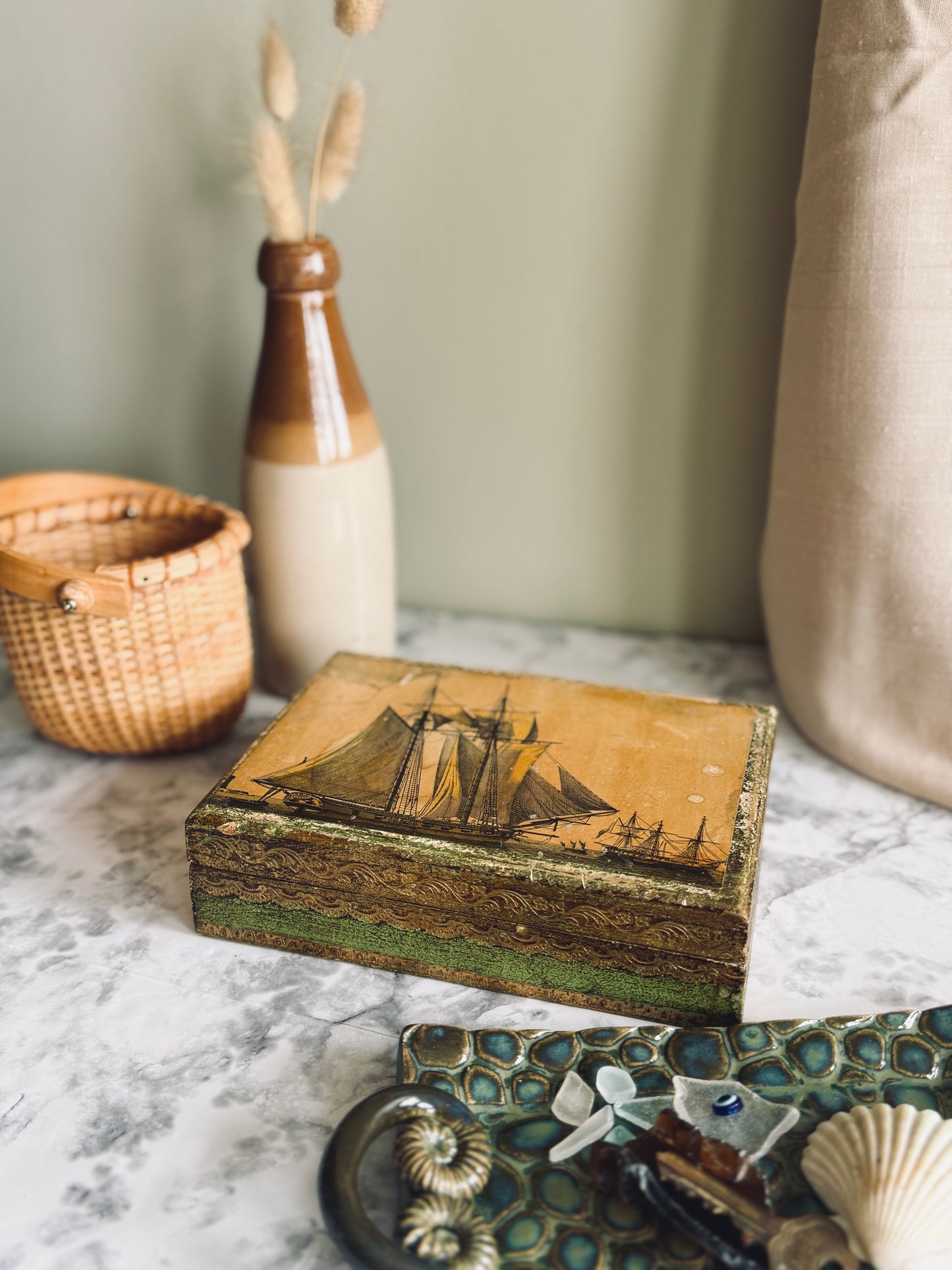 Florentine box with sailboat