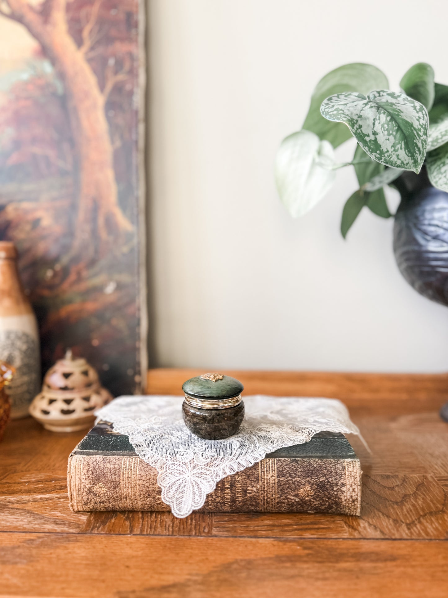 Vintage emerald green Italian alabaster trinket box