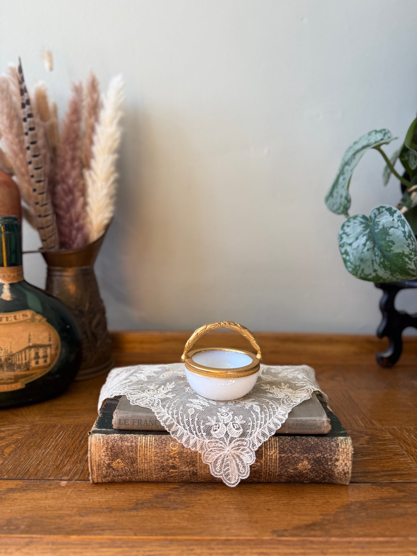 Small opaline basket with ormolu handle