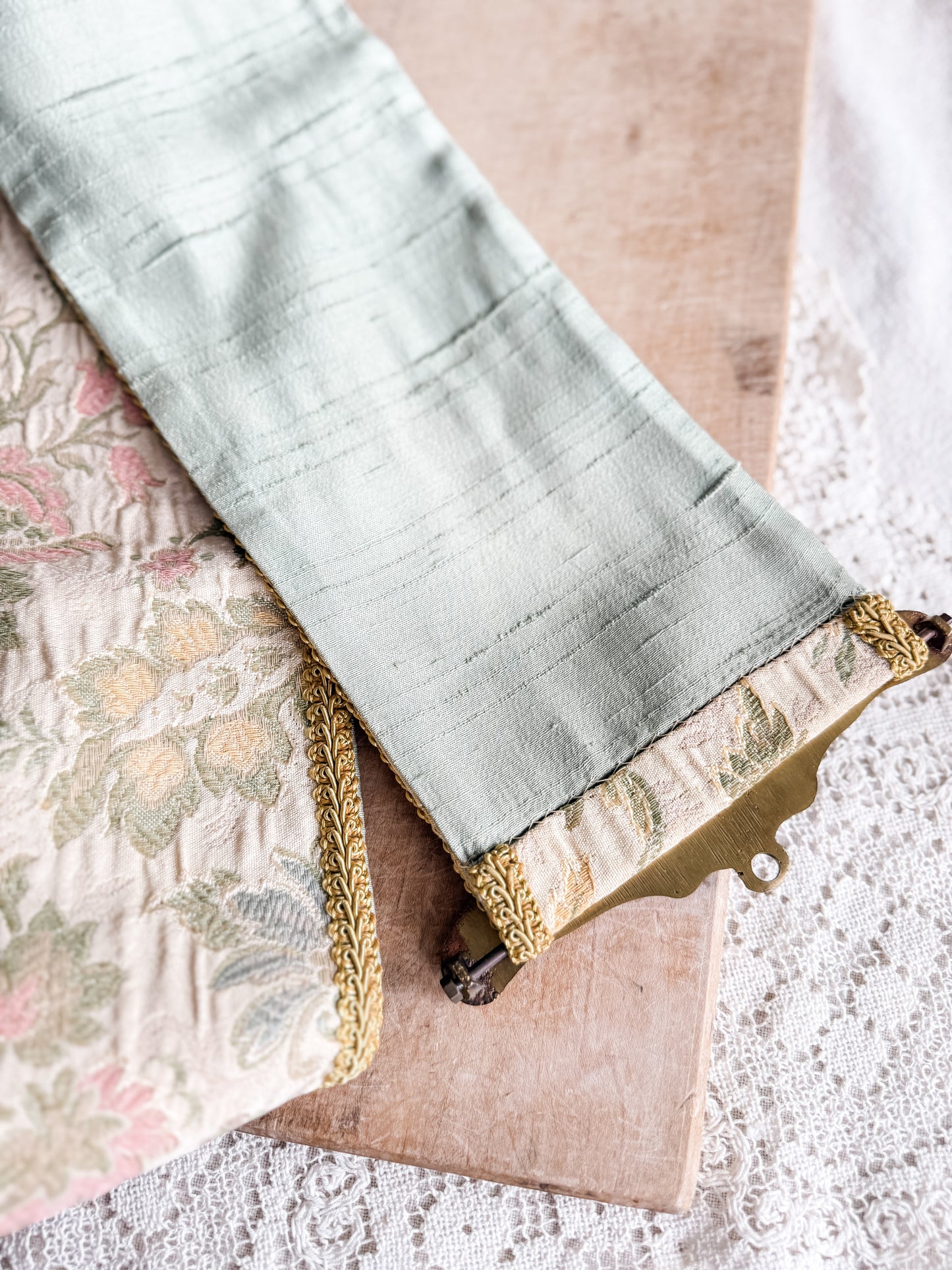 Soft Pastel Floral Vintage Floral bell pull