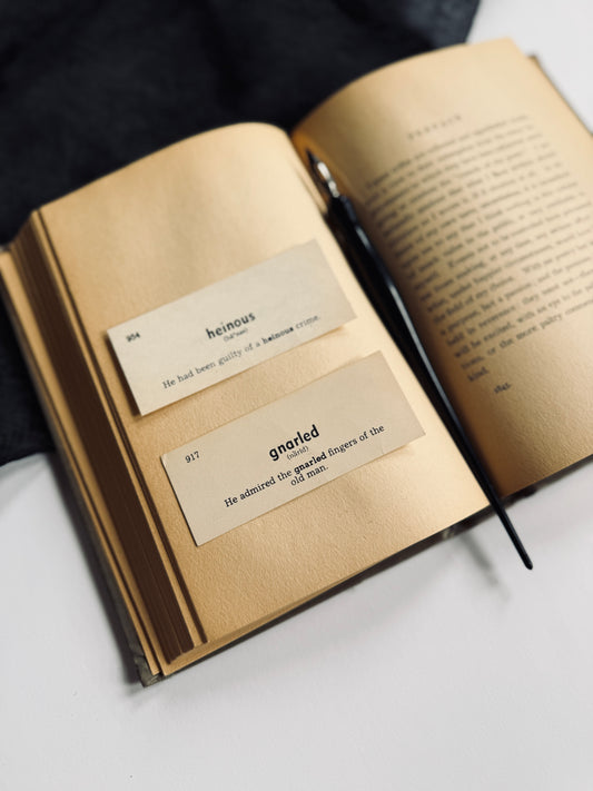 “Gnarled” word card