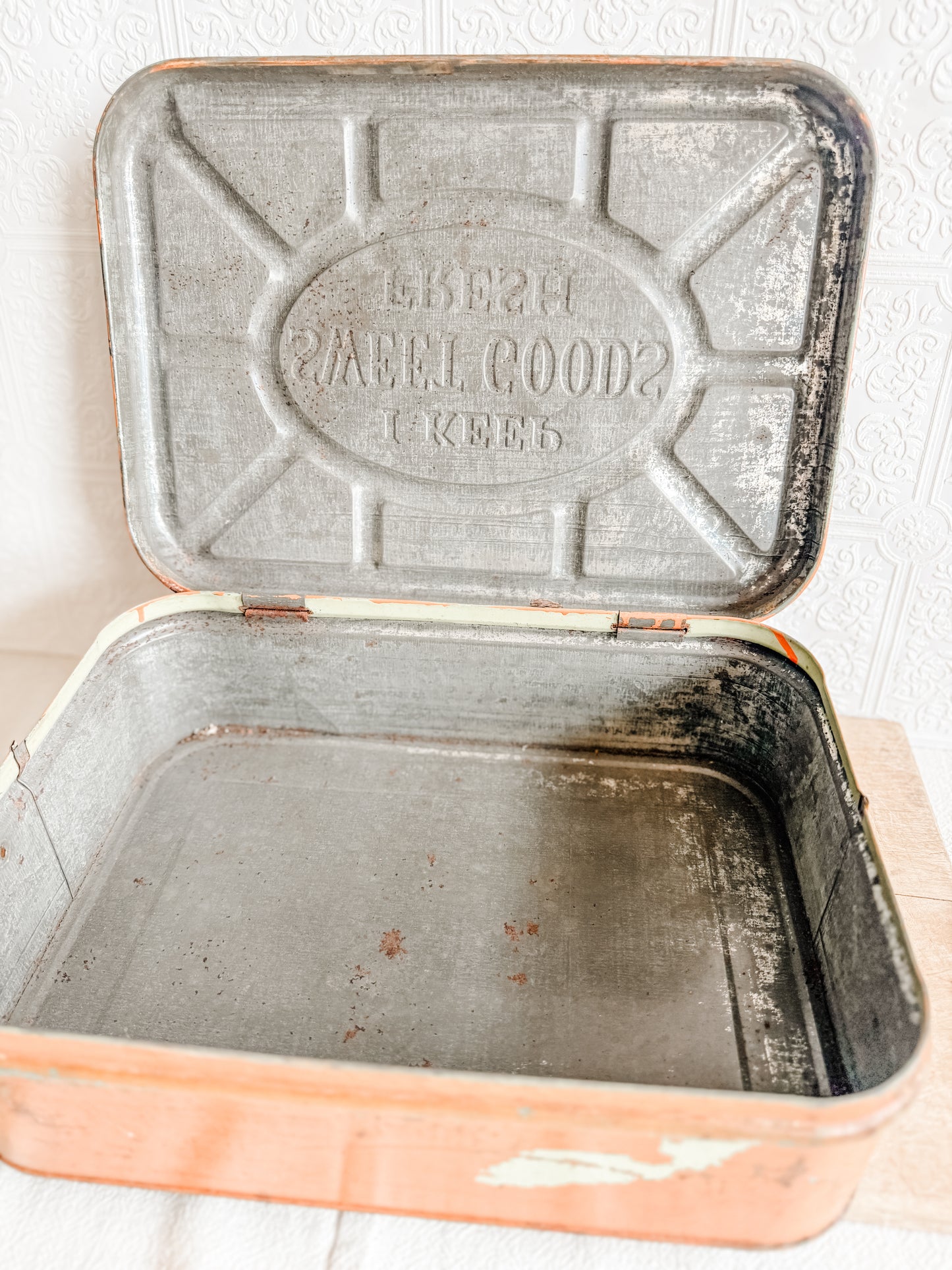 Vintage Rusty and Chippy Green and Orange Metal Bread Tin
